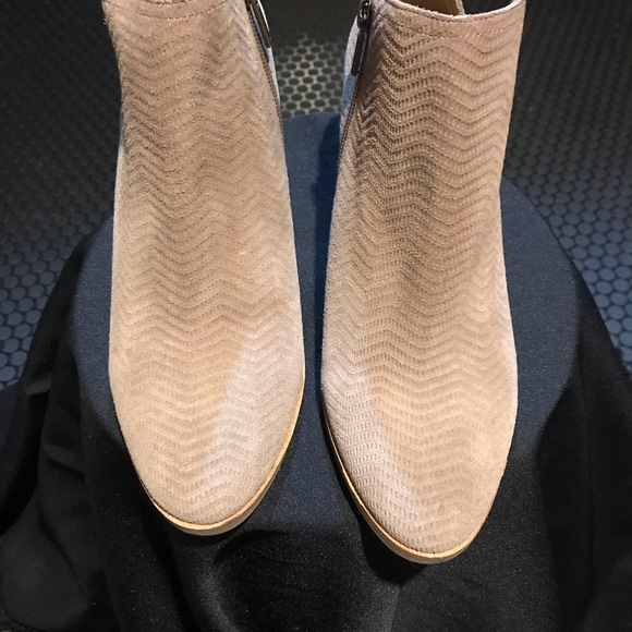 🍀NEW Lucky🍀Brand Pickla Booties Taupe - Picture 11 of 15